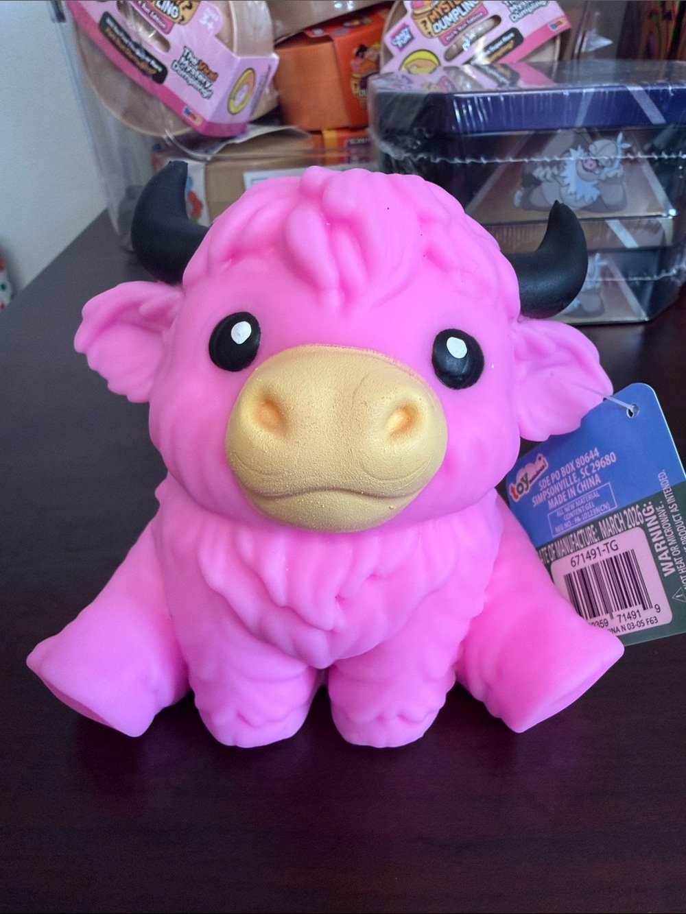 Squeeezy Pink Highland Cow Toy squishy  - Cute Collectible